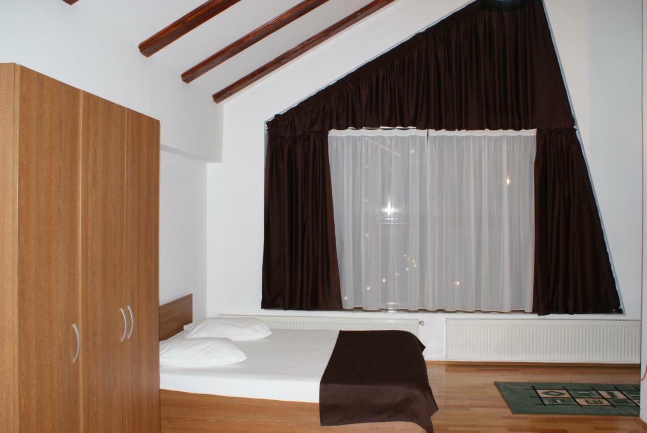 Vila Sorina Poiana Brasov Exteriör bild